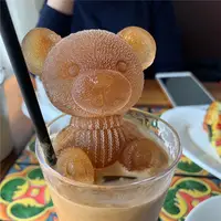 在飛比找蝦皮購物優惠-Ice Cube Maker Little bear dog