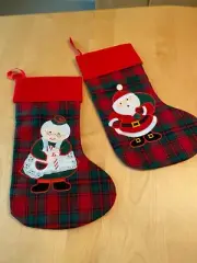 VINTAGE NEW 14” SANTA & MRS CLAUSE EMBROIDERED SET OF 2 CHRISTMAS STOCKINGS
