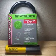 NEW 1999 Vintage Rare Design Kryptonite New York Lock With Key