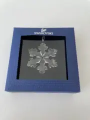 SWAROVSKI CRYSTAL Annual Christmas LITTLE SNOWFLAKE Ornament-2016 - NEW- NIB