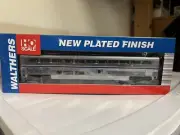 Walthers HO 920-16164 - 85’ Superliner I Coach - Amtrak Phase IVb - NOS