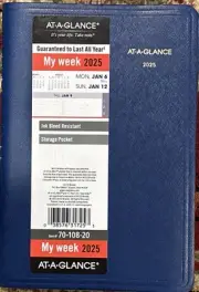 2025 AT-A-GLANCE DayMinder 5,5 x 8" Weekly Appointment Book