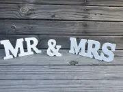 "Mr & Mrs" Classic White Wooden wedding Sign Set