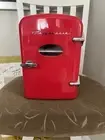 Portable Frigidaire Retro 6 Can Mini Personal Fridge Beverage Cooler. (No Box)
