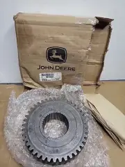 Oem John Deere Front Axle Input Drive Helical Gear R570934