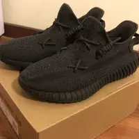 在飛比找蝦皮購物優惠-日本正品 adidas Yeezy Boost 350 V2