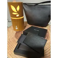 在飛比找蝦皮購物優惠-YSL聖羅蘭 隨身攜帶全皮套鏡子 專櫃正品