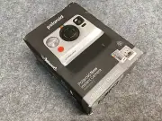 Polaroid Now Instant Camera +8 Photos Bundle Generation 2 White