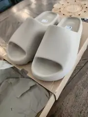 Yeezy Slide Pure 2021 US12 Mens