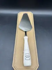 RAE DUNN 11” Cake Pie Server Lifter Utensil “LOVE” Black LL 2021 NEW