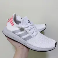 在飛比找蝦皮購物優惠-adidas swift run 白色紅線尾23.5［全新-