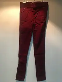 在飛比找Yahoo!奇摩拍賣優惠-全新轉賣東京著衣窄管褲-暗紅色