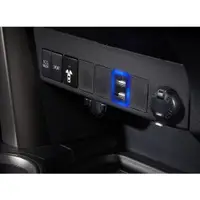 在飛比找蝦皮購物優惠-車美仕 RAV4 USB 擴充插座 USB 充電功能 (方型