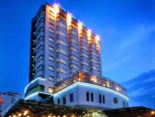 光明度假飯店The Light Hotel & Resort