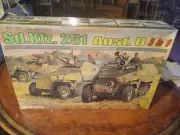 Dragon Sd.Kfz. 251 Ausf. D Model Kit 3 in 1 No. 6233 1:35 Scale FREE SHIPPING