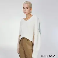 在飛比找momo購物網優惠-【MOMA】V領拼色落肩毛衣(白色)