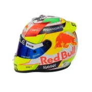 1:2 CASCO SERGIO PEREZ #11 RED BULL RACING FORMULA 1 2023 HELMET