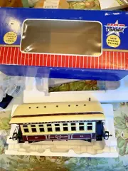 USA Trains G Scale Pennsylvania Passenger Car Lighted Sprung Trucks 250 PRR NOS