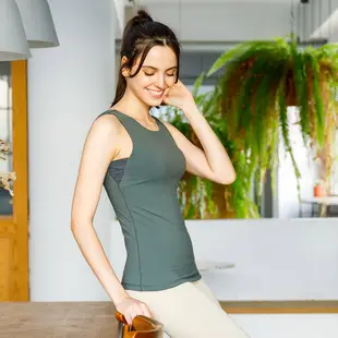 【NAMASTE】Andrea 袖下拼接瑜珈服 - 深綠 瑜珈服/運動內衣 (10折)