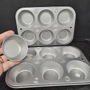 TWO Vintage Unbranded ALUMINUM Muffin Cupcake Pan Tin, 6 Cavity 10.5 x 7.5"