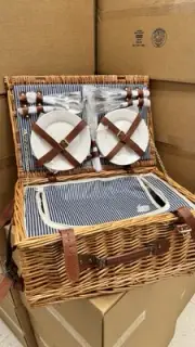 HappyPicnic Wicker Picnic Basket Set for 4 Dark Honey Color 4 Persons
