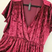 SIMPLY BE Crushed Velvet Blouse Dark Red Top Stretch Womens US 22 NWT Hi Lo Empi