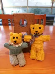 TINY TEDDY BEAR knitting Pattern - EASY...8 ply 3.75 Needles PATTERN..