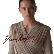 Daisy Ridley as Rey in Star Wars SIGNED reprint 8x10 Photo Autographed RP #2