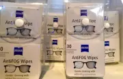 4PK ZEISS Anti-Fog Wipes Suitable for All Glass 30 Count Each Travel Case