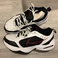 在飛比找蝦皮購物優惠-二手Nike 老爹鞋 air monarch iv 黑紅 9