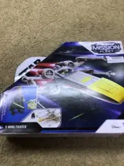 Star Wars Mission Fleet Luke Skywalker and Grogu X-Wing Fighter