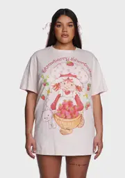 [Dolls Kill X Strawberry Shortcake] Plus Life Is Delicious Oversized Tee