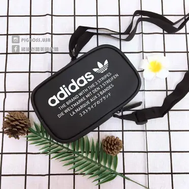 adidas gazelle silver green womens Jason Momoa On The Roam x So iLL 25L Dirt Bag Black main image 0