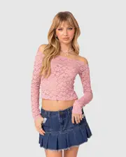EDIKTED Womens Carolina Off Shoulder Sheer Lace Top PINK