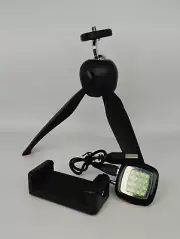 Case Logic Universal SmartPhone Photography Kit - Mini Tripod, Light, Phone clip