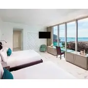 W Miami