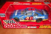 TIM FEDEWA AUTOGRAPHED #40 KLEENEX 1:24 SCALE RACING CHAMPIONS 1996 EDITION (46)