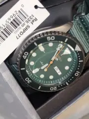 MEN'S WRIST WATCH SEIKO AUTOMATIC DIVERS SRPD77 GREEN NOS UNUSED BOXED