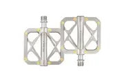 Mountain Bike Pedals Lightweight Ti Alloy Bike Pedals Mountain Bike Adult Ultra-Light with 3 Bearing Structure and Double-Sided Anti-Slip Pins (Silver)