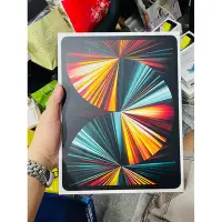 在飛比找Yahoo!奇摩拍賣優惠-蘋果台灣公司貨 iPad Pro 12.9 2T m1 銀色