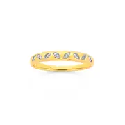 9ct Gold Diamond Leaf Band