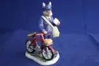 ROYAL DOULTON BUNNYKINS POSTMAN DB377 BRAND NEW & BOXED