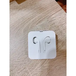 Apple EARPODS Lightning 原廠耳機/有線耳機/含線控與麥克風 全新無使用過