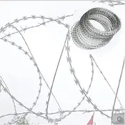 Razor Wire Barbed Wire Metals Steel Razor Barbed Wire, Garden Concertina Razor Wire Helical Wire Roll, Weather/Water-Resistant Stainless Steel Rolling Razor Concertina Wire (Color : Silver-45cm/Doubl
