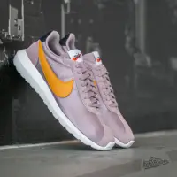 在飛比找蝦皮購物優惠-【轉售】NIKE W ROSHE LD-1000 休閒鞋 粉