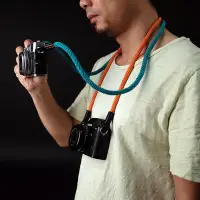 在飛比找Yahoo!奇摩拍賣優惠-創客優品 cam-in 全棉真皮時尚相機背帶  圓孔型 數碼