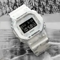 在飛比找momo購物網優惠-【CASIO 卡西歐】G-SHOCK 冬季森林 雪地迷彩手錶