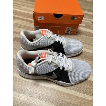 Trainer 8 hotsell