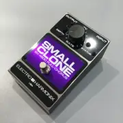 Electro-Harmonix SMALL CLONE guitar effects pedal From Japan