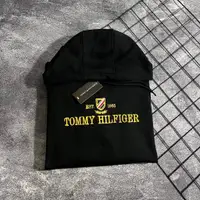 在飛比找蝦皮購物優惠-Tomy HILFIGER 黑色原創連帽衛衣外套